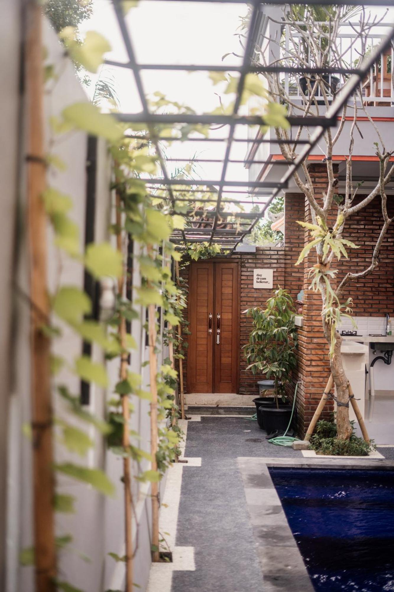 Pondok Yogi Guest House Canggu Extérieur photo